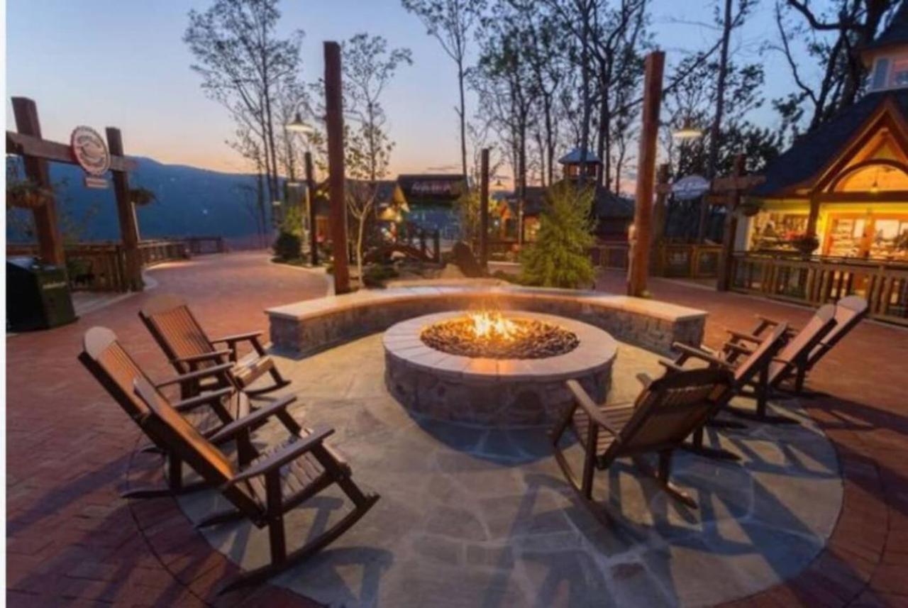 Gt307 Romantic Condo Downtown Gatlinburg & Pool エクステリア 写真