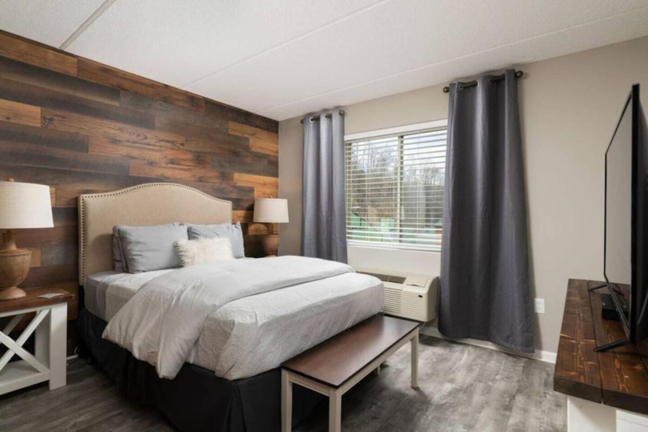 Gt307 Romantic Condo Downtown Gatlinburg & Pool エクステリア 写真